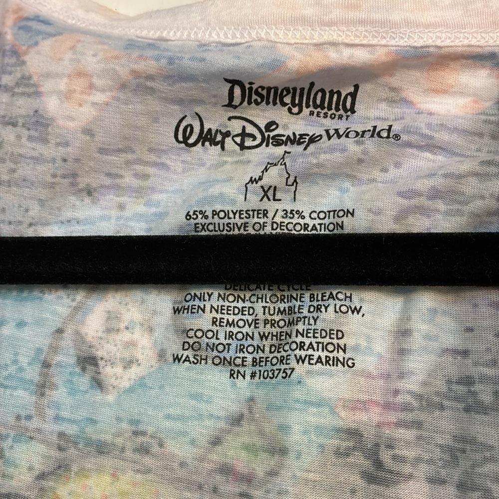 NWOT Disney “Alice in Wonderland” Sequin Graphic Tee - Picture 3 of 5